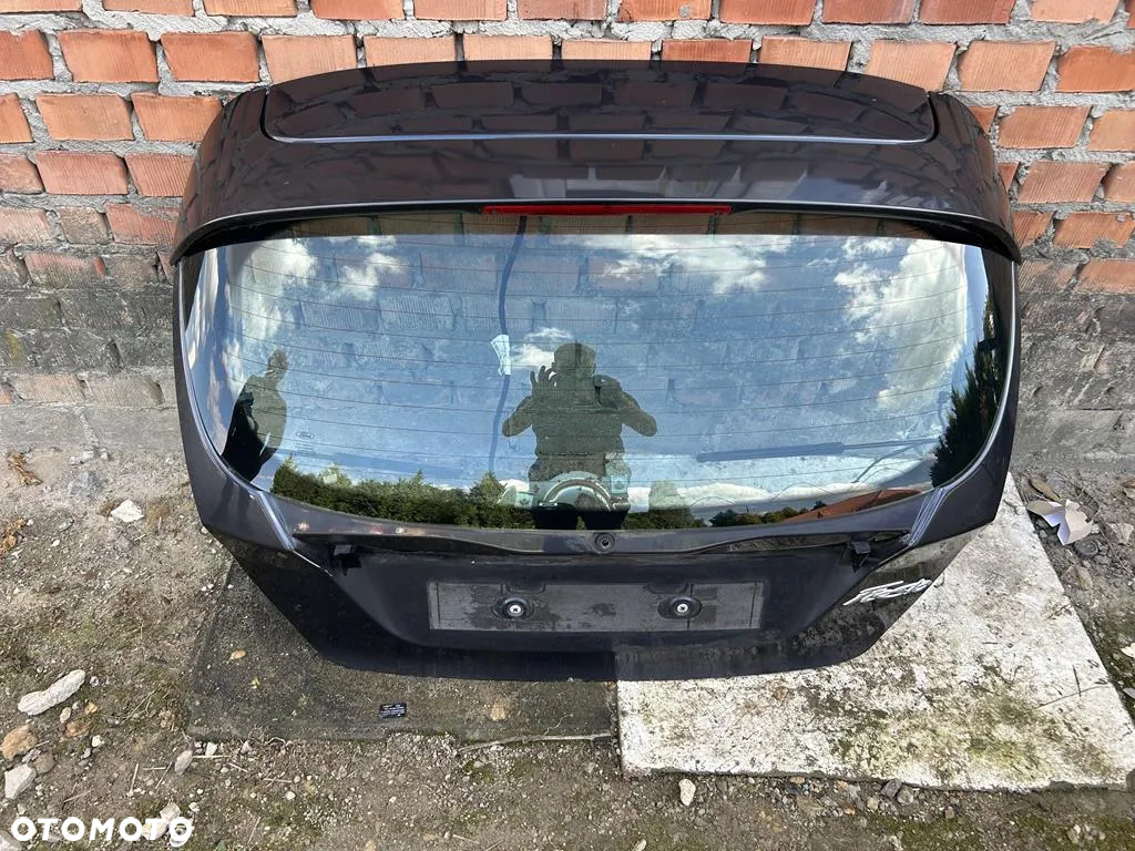 Klapa bagażnika tył tylna Ford Fiesta Mk7 - 2