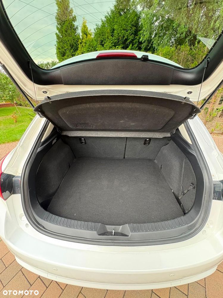 Mazda 3 SKYACTIV-G 120 Sports-Line - 33