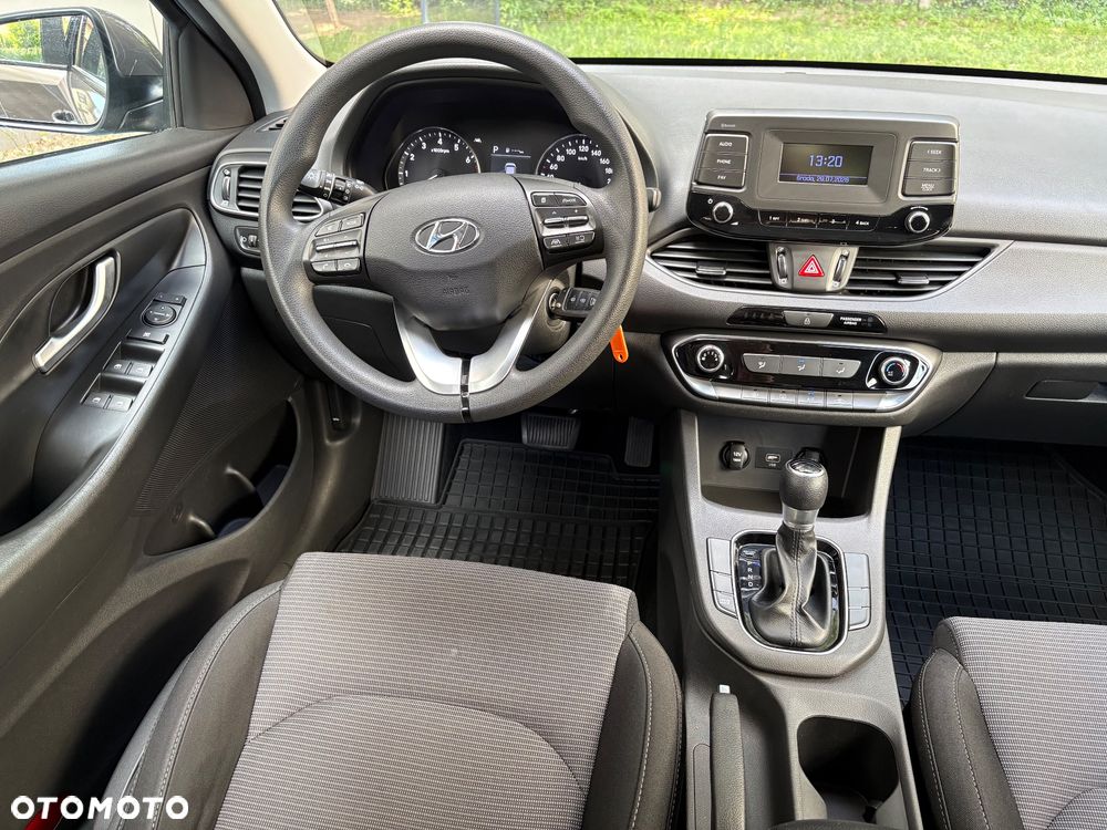 Hyundai i30 1.0 T-GDI Classic + DCT - 13
