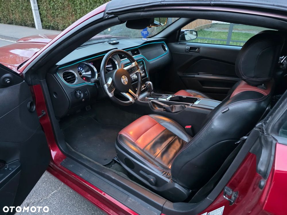 Ford Mustang 3.7 V6 Premium - 31