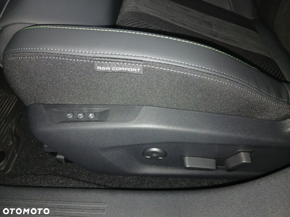 Peugeot 408 1.2 PureTech mHEV GT S&S e-DCS6 - 11