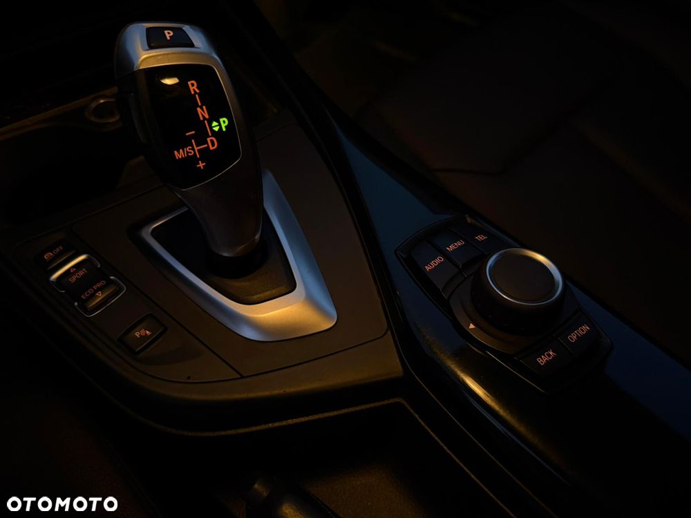BMW Seria 1 118d Urban Line - 10