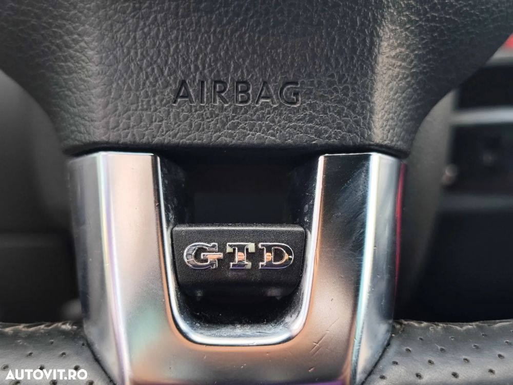 Volkswagen Golf 2.0 TDI DPF DSG GTD - 24