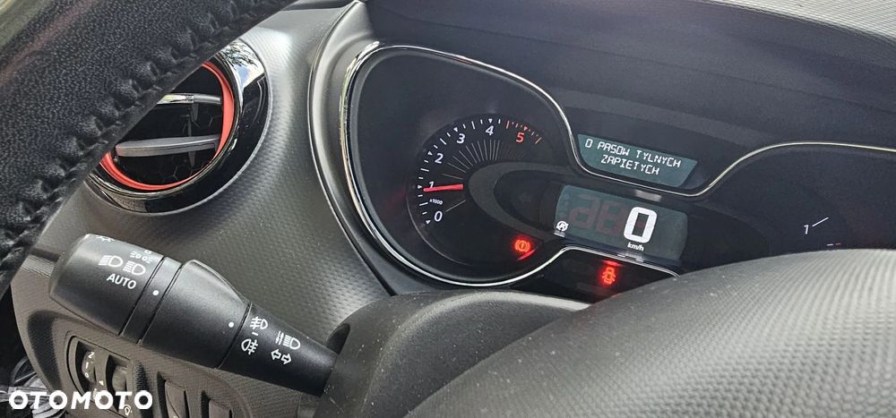 Renault Captur 1.5 dCi Energy Night&Day - 28