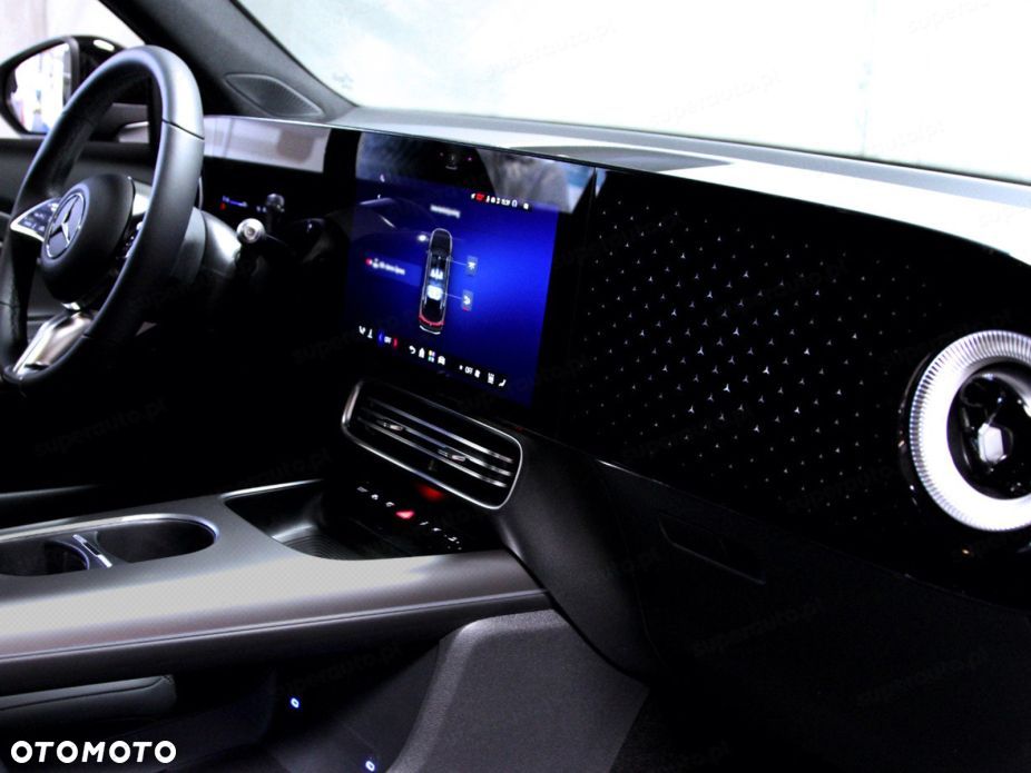Mercedes-Benz GLB 200 mHEV 8G-eDCT - 6