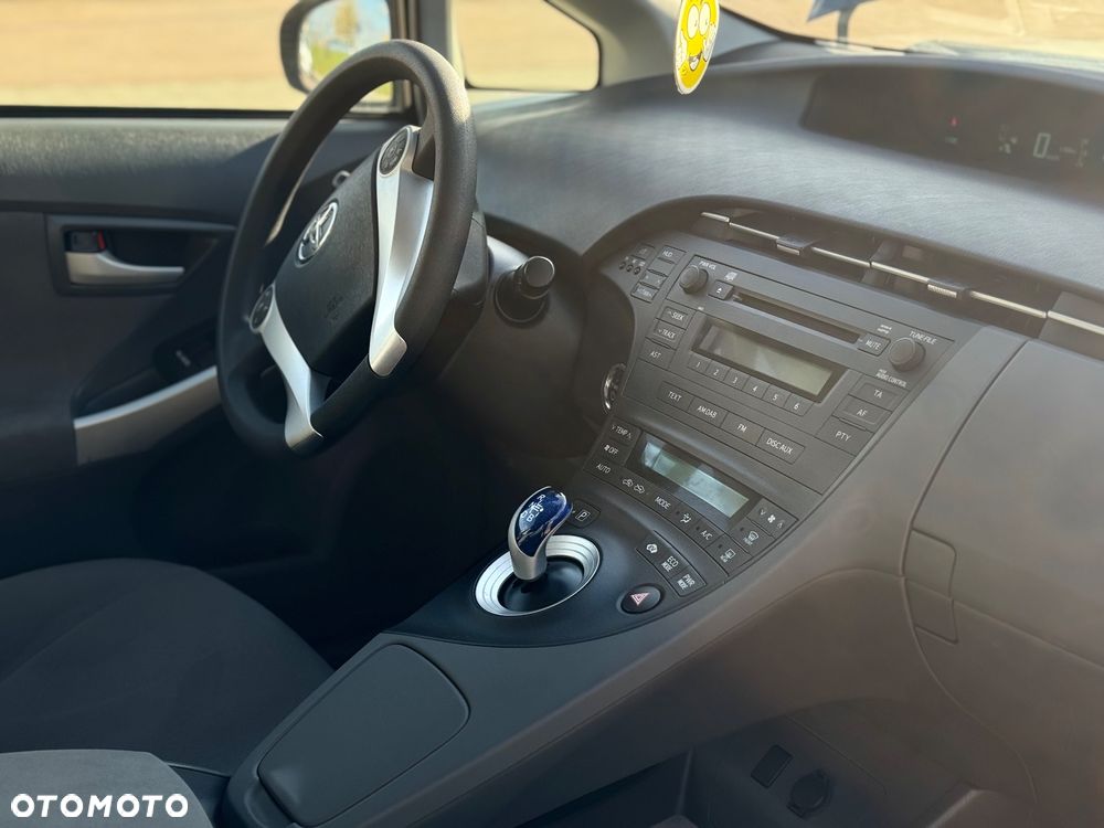 Toyota Prius - 16