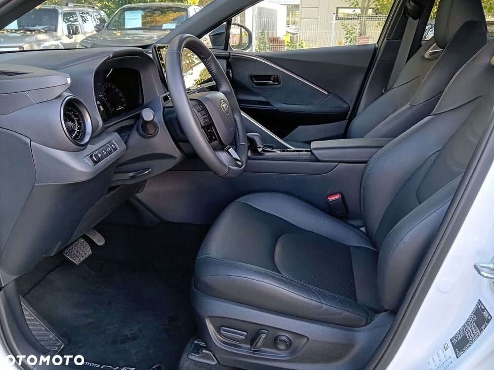 Toyota C-HR 2.0 PHEV Dynamic Force Executive - 10
