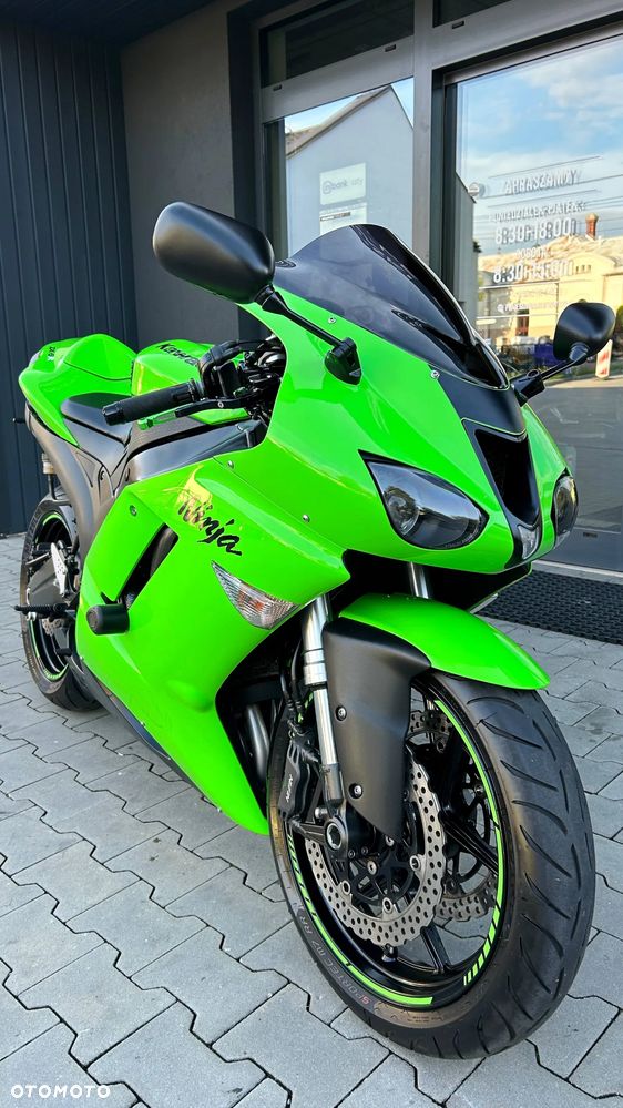 Kawasaki ZX - 16
