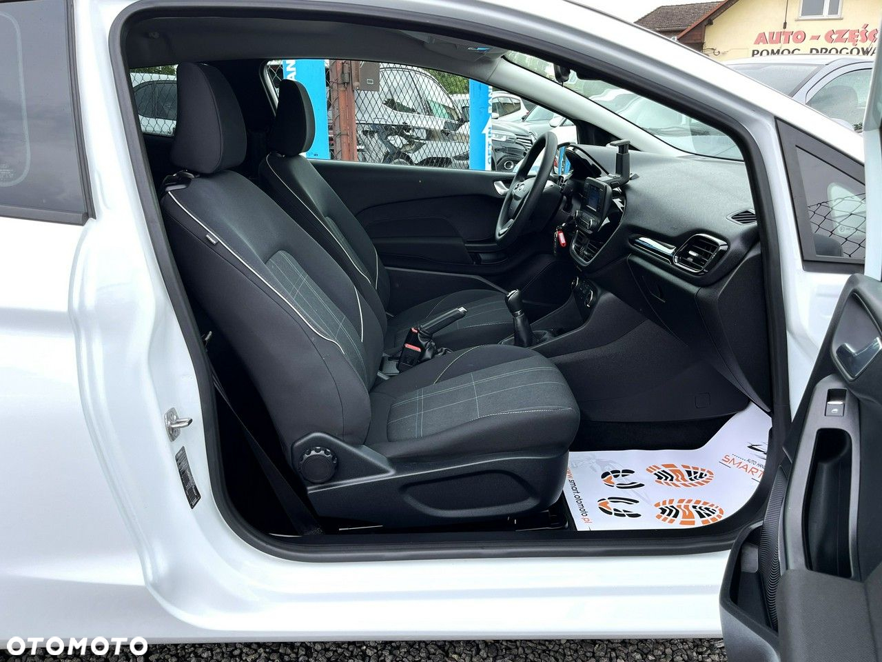 Ford Fiesta - 28