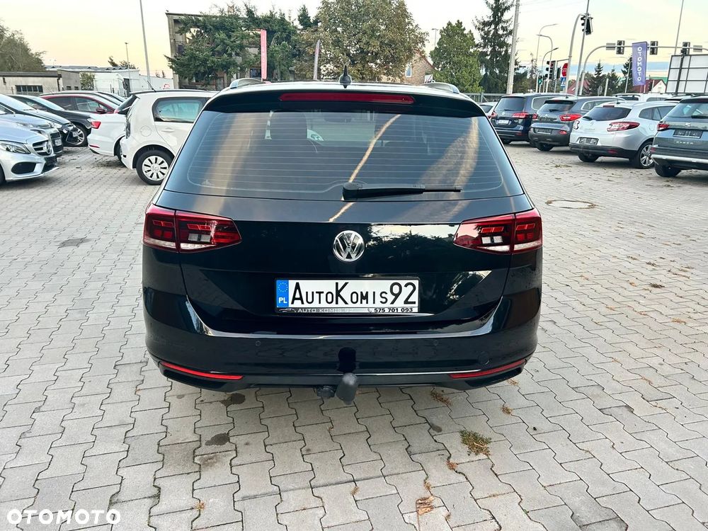 Volkswagen Passat 1.5 TSI OPF DSG Comfortline - 10