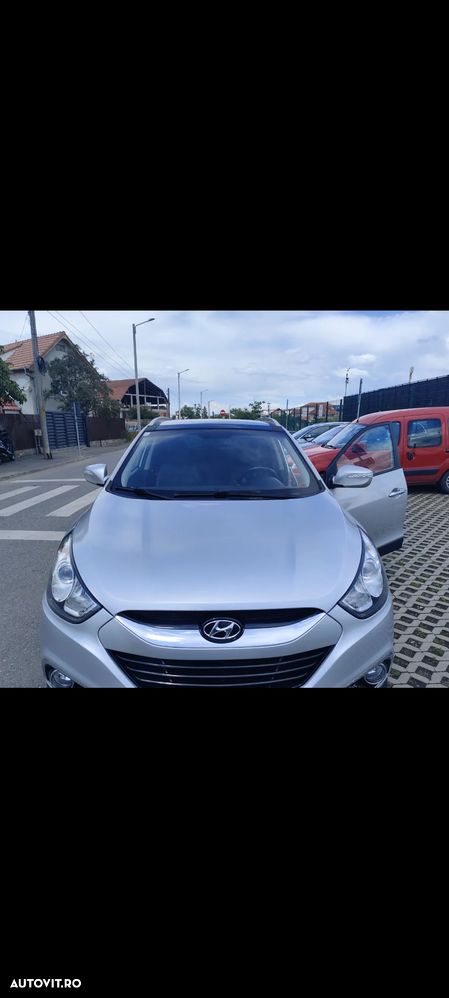 Hyundai ix35 2.0 CRDI 4WD Style - 1