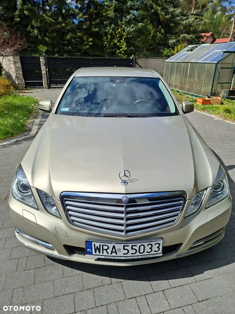 Mercedes-Benz Klasa E 300 CDI BlueEff Elegance - 2