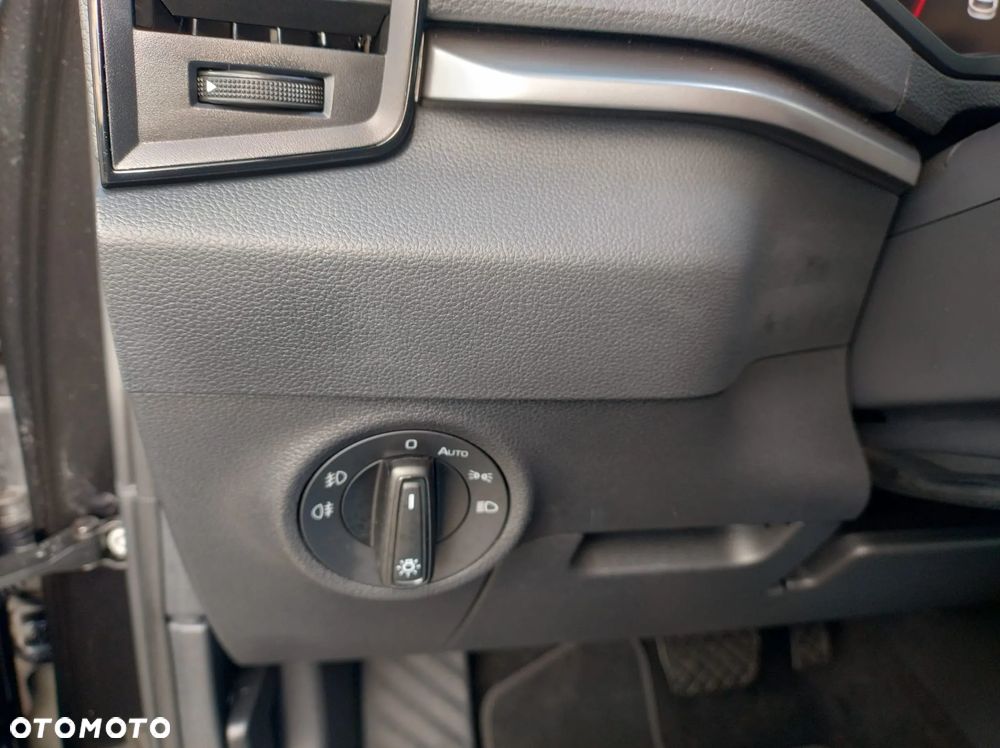 Skoda Karoq 1.5 TSI ACT Selection DSG - 33