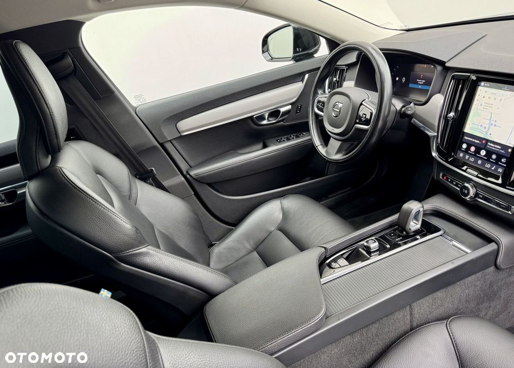 Volvo V90 - 17