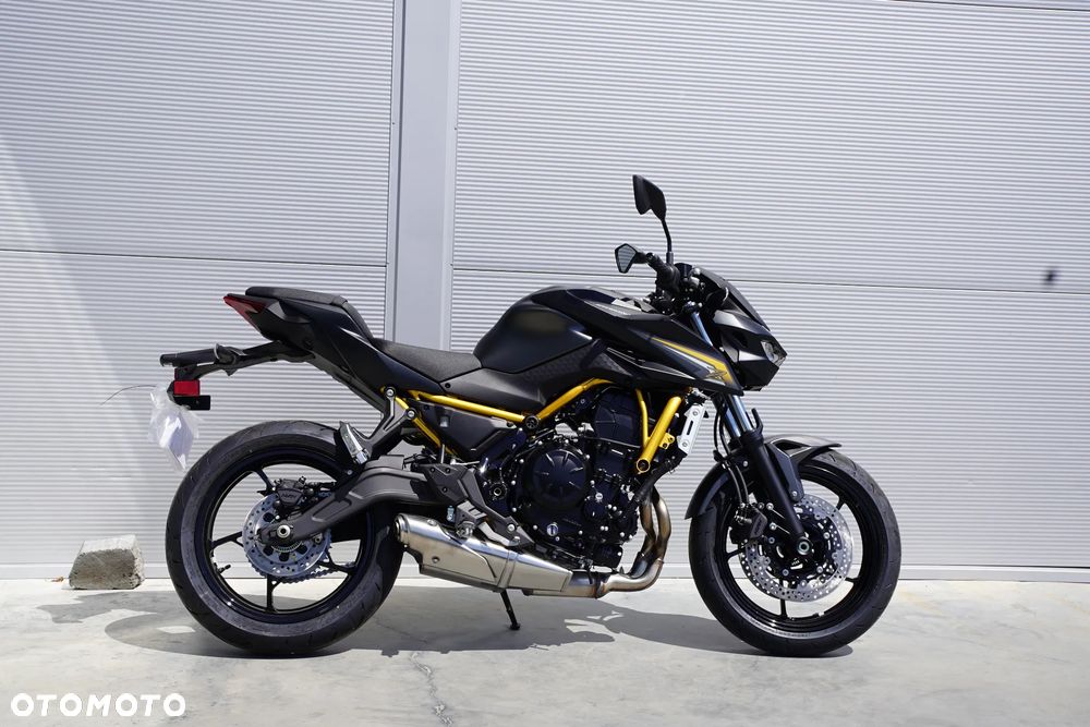 Kawasaki Z 650 - 10