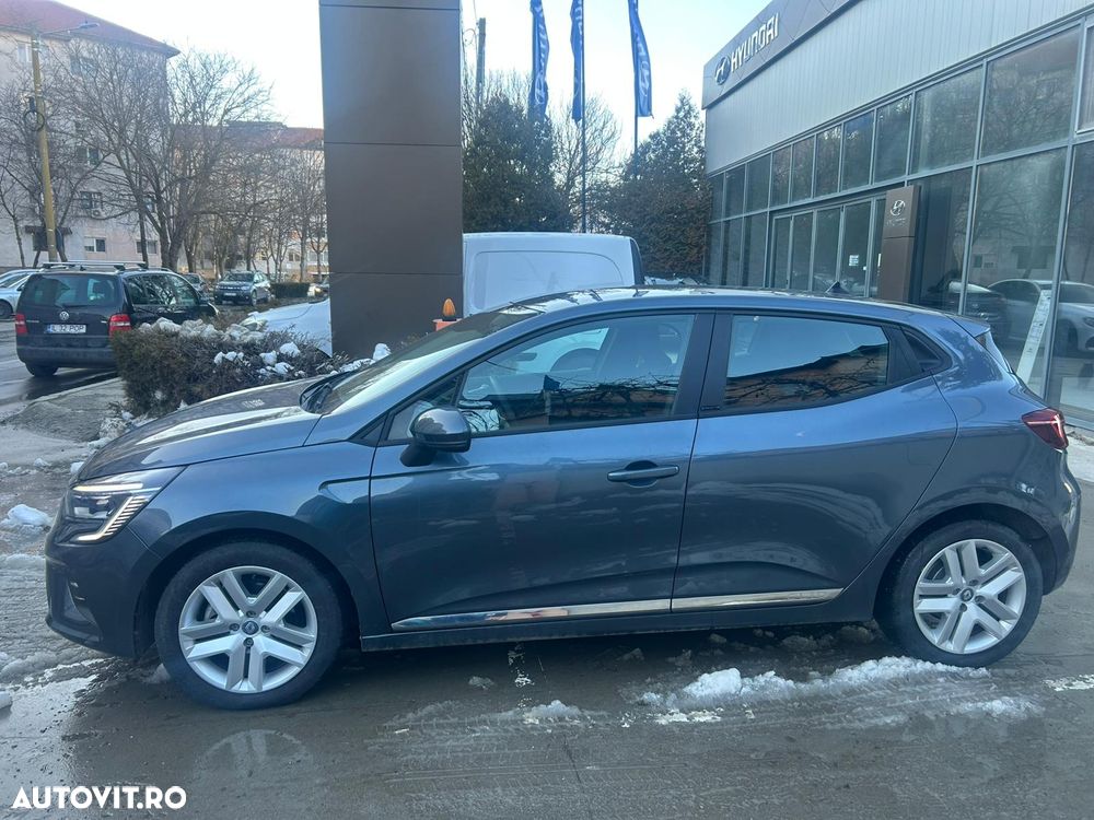 Renault Clio E-TECH 140 INTENS - 4