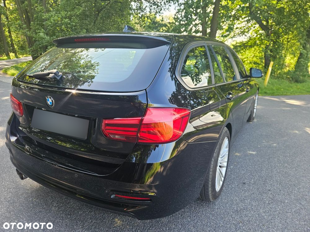BMW Seria 3 320d Efficient Dynamics - 12