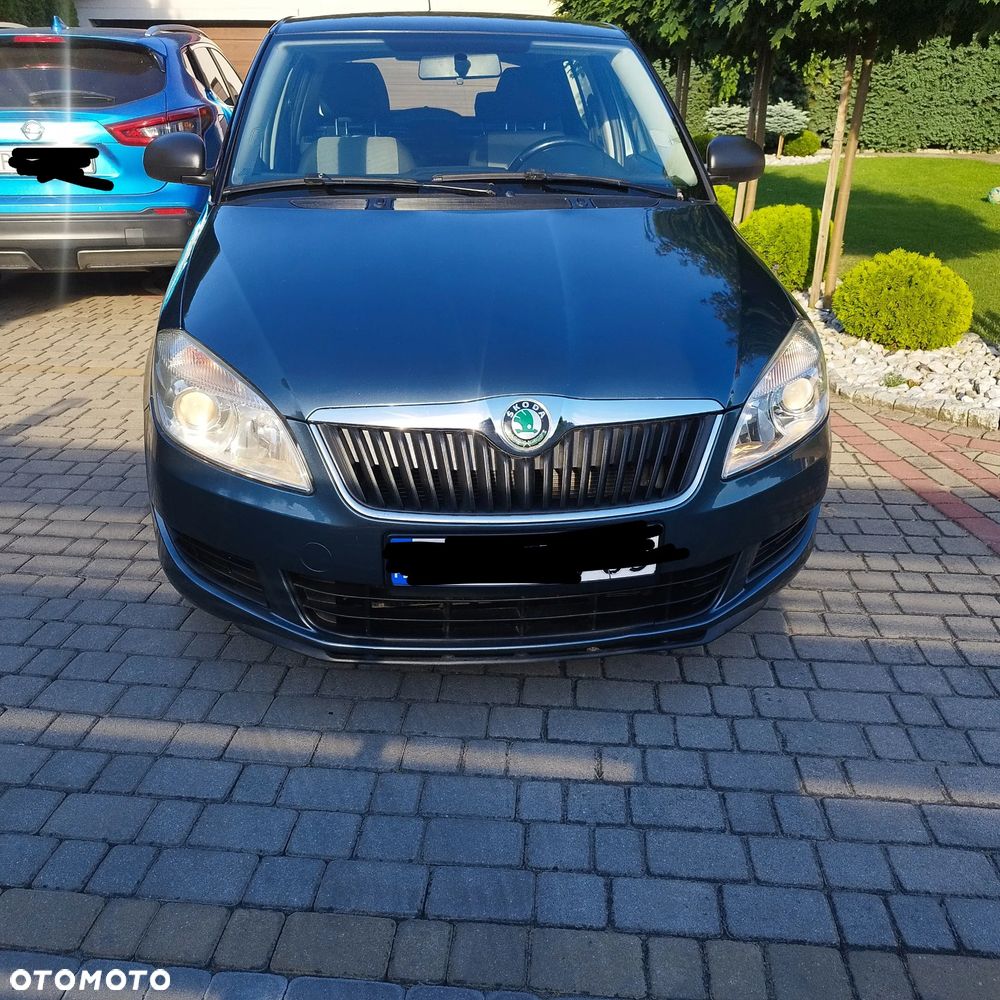 Skoda Fabia 1.2 HTP SPECIAL - 2
