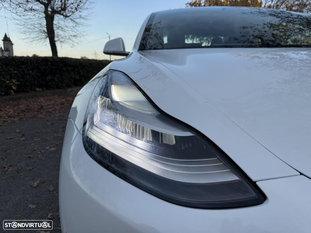 Tesla Model 3 Long-Range Dual Motor AWD - 12