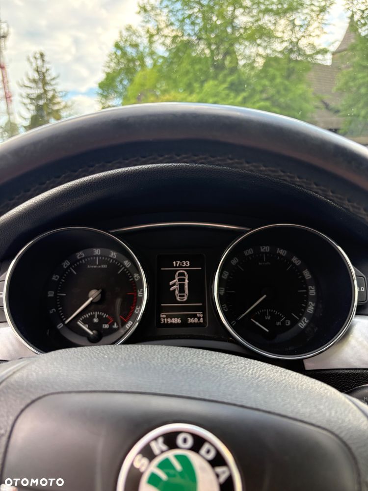 Skoda Superb 2.0 TDI Ambition - 14