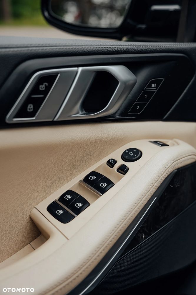 BMW X5 xDrive40i xLine - 18