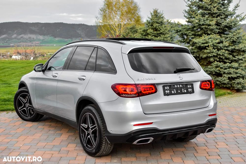 Mercedes-Benz GLC 220 d 4MATIC 9G-TRONIC AMG Line Plus - 4