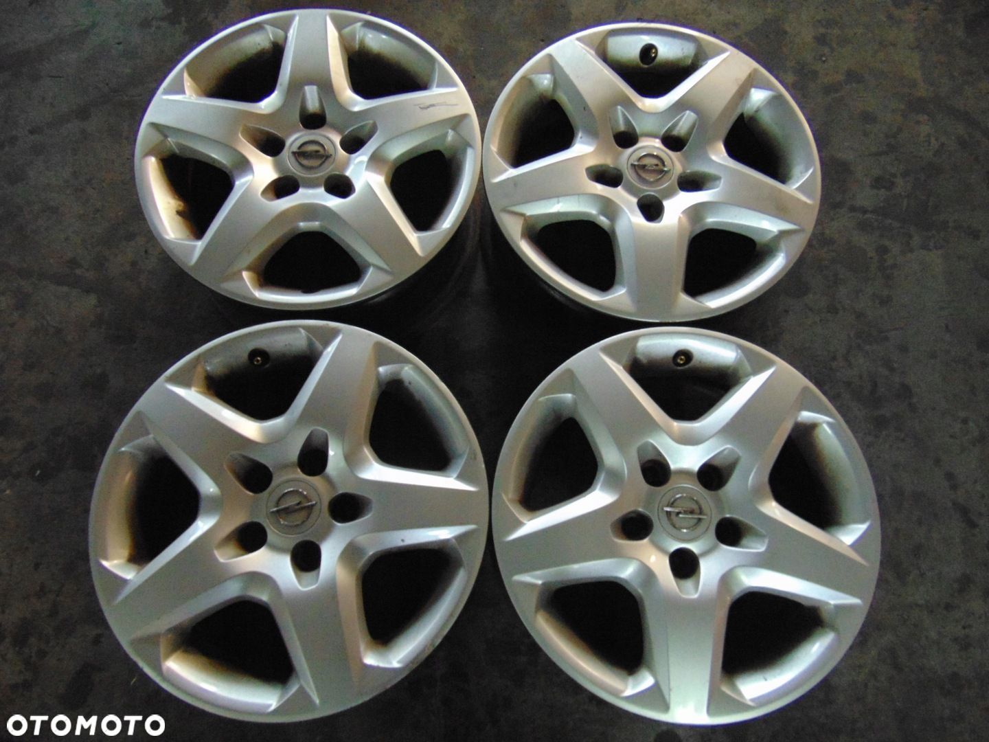 FELGI Z KOŁPAKAMI OPEL ASTRA VECTRA C 16X6,5J ET39 - 1