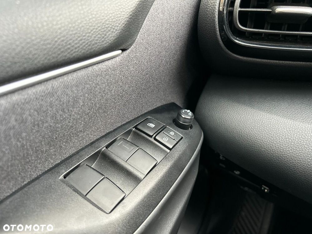 Toyota Yaris Hybrid 1.5 Style - 20