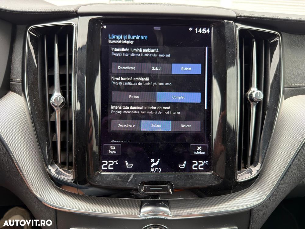 Volvo XC 60 B5 MHEV AT8 AWD Inscription - 25