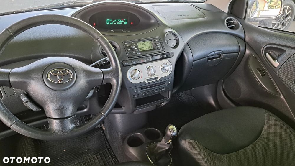 Toyota Yaris 1.0 Luna A/C - 16