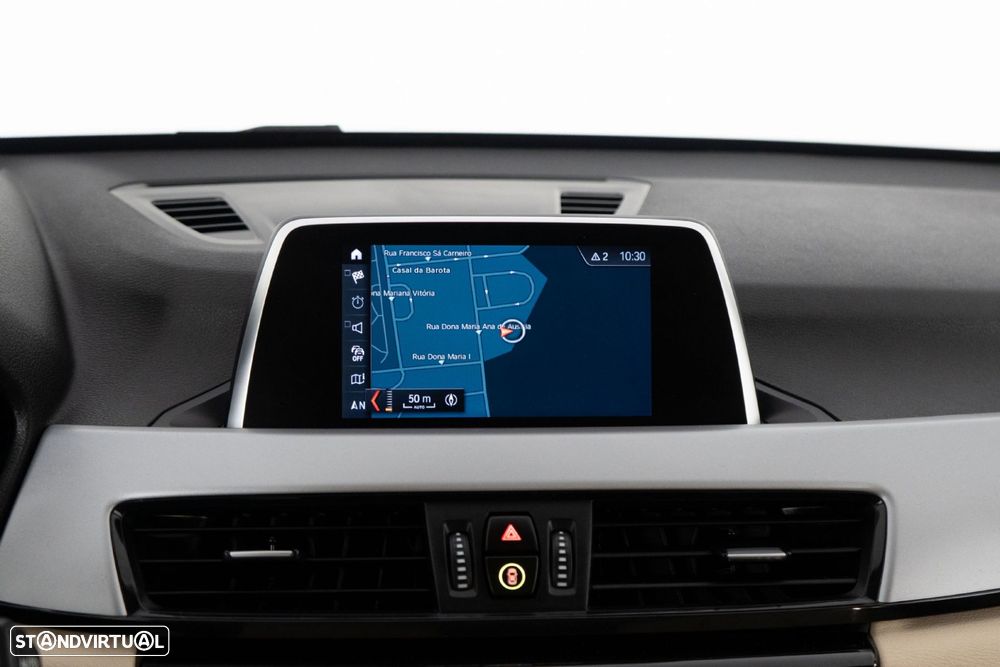 BMW X1 16 d sDrive Advantage - 24