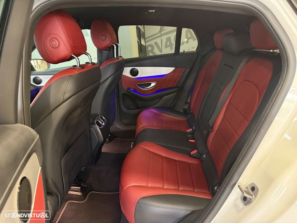 Mercedes-Benz GLC 300 de Coupe 4Matic 9G-TRONIC AMG Line - 9