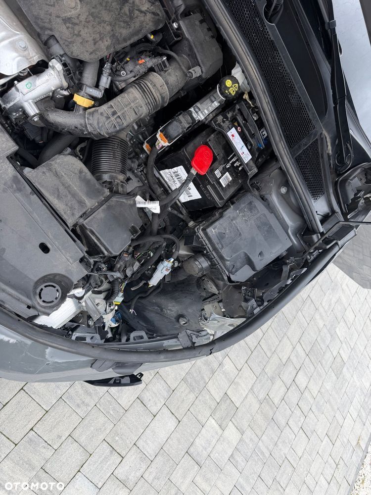 Peugeot 308 1.5 BlueHDi Allure Pack S&S EAT8 - 23