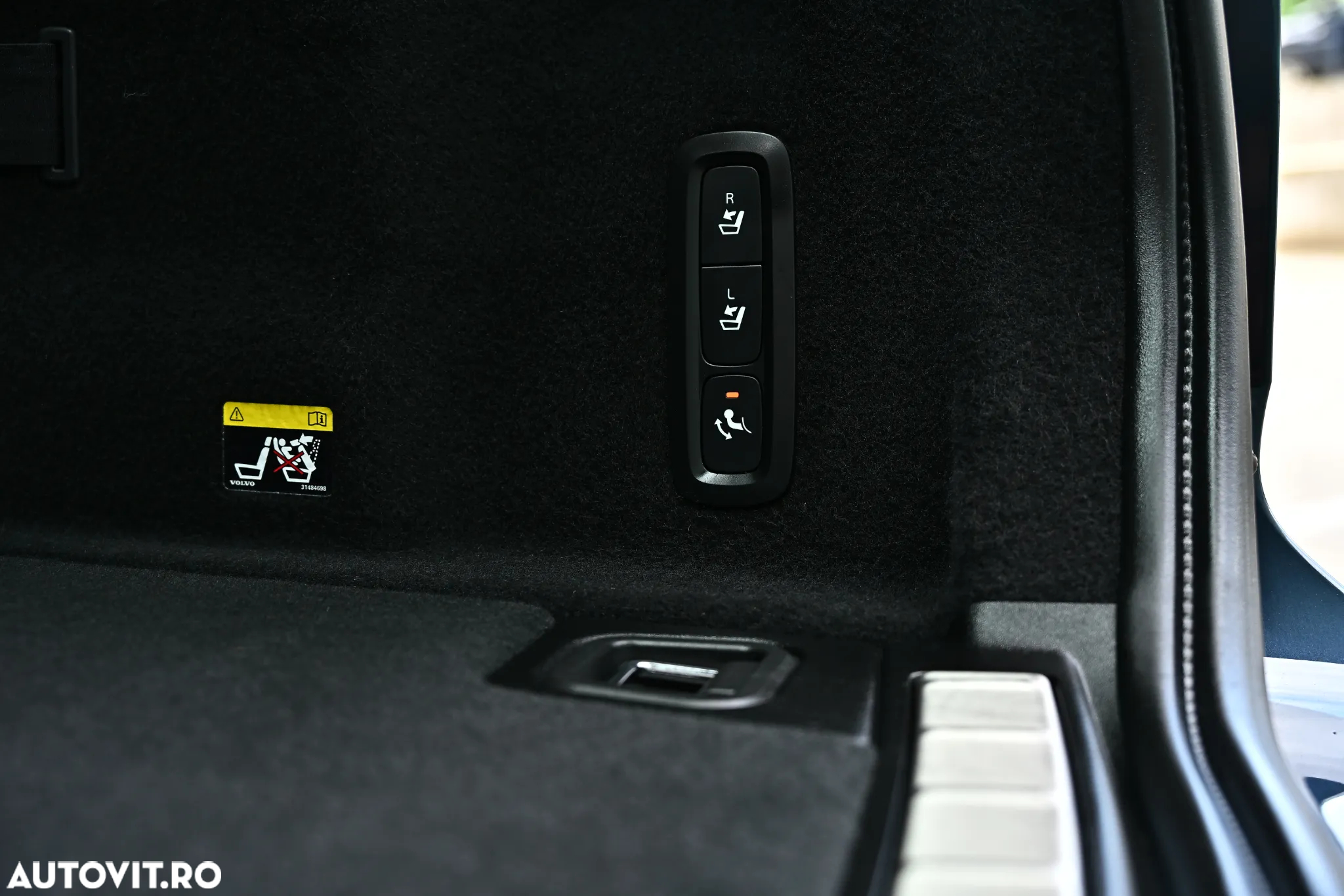 Volvo XC 60 D4 AWD Geartronic Inscription - 26