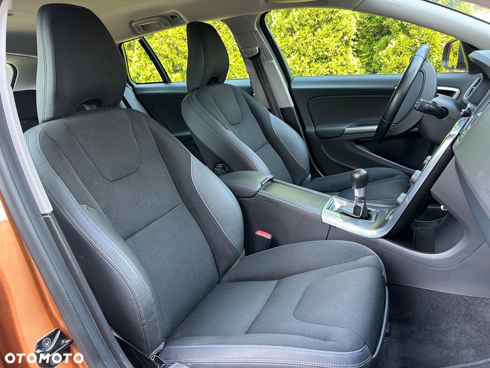 Volvo V60 T3 Edition Pro - 6