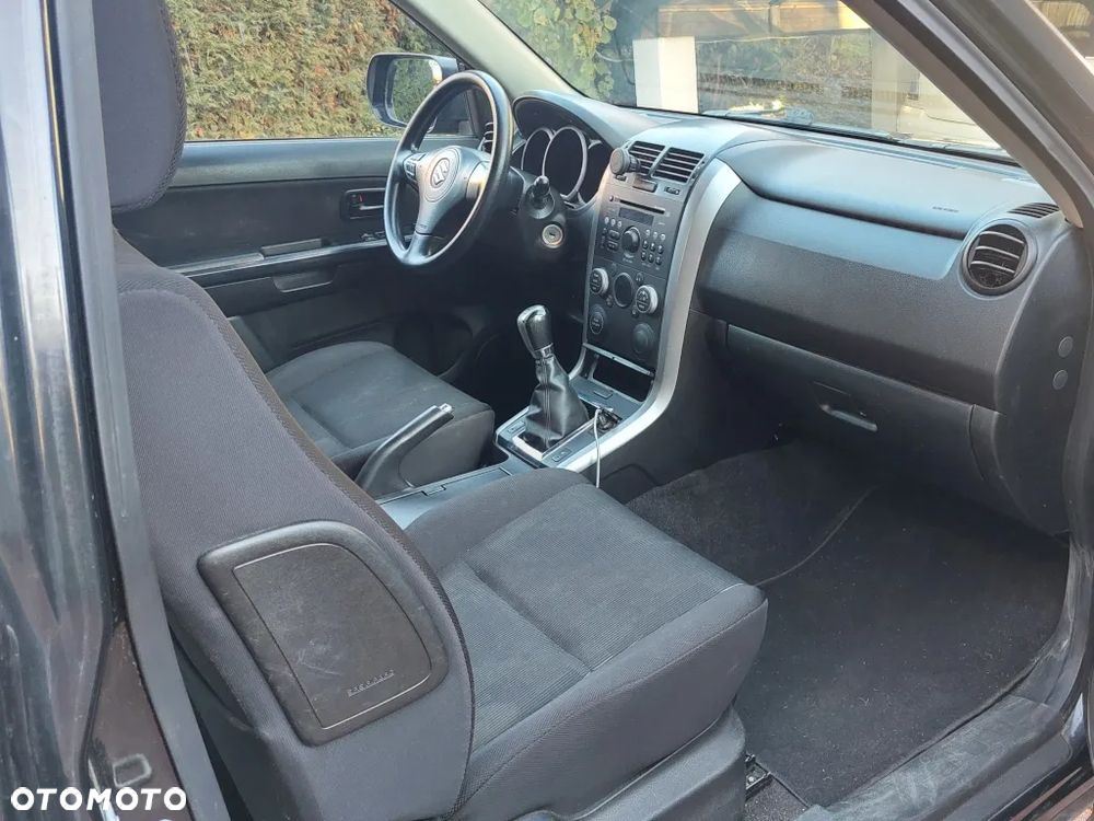 Suzuki Grand Vitara 1.6 Comfort - 9