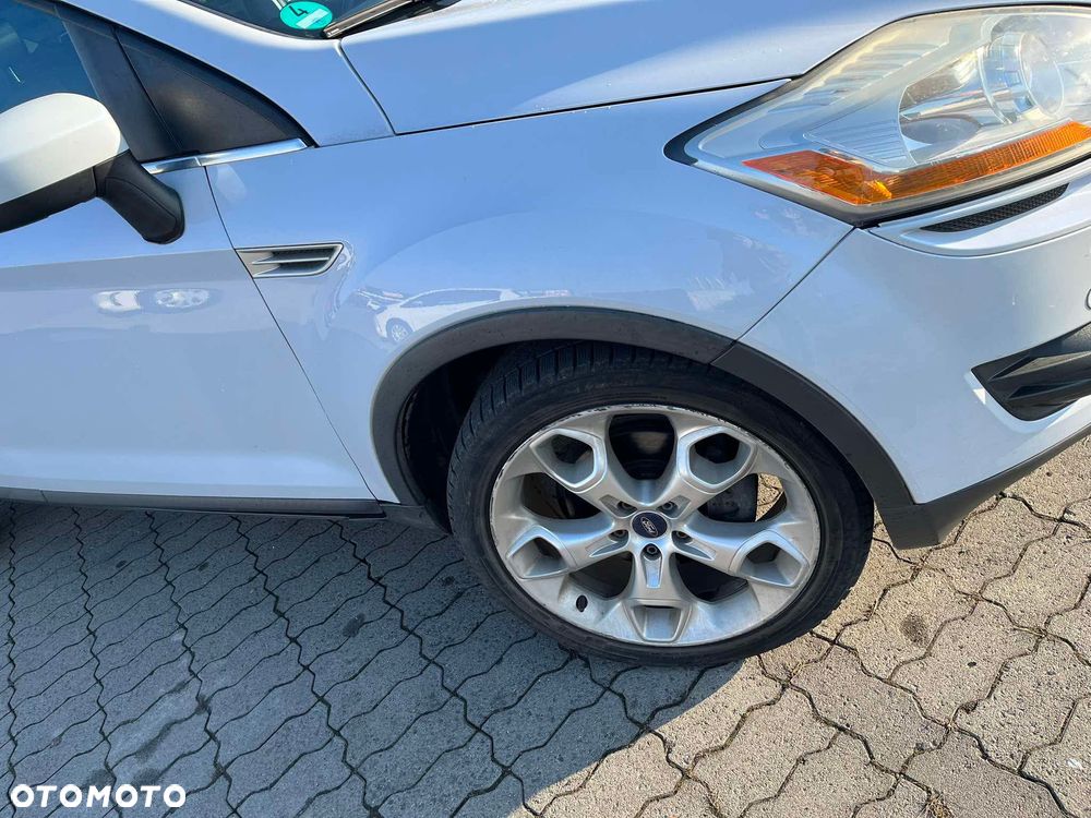 Ford Kuga 2.0 TDCi Titanium - 10