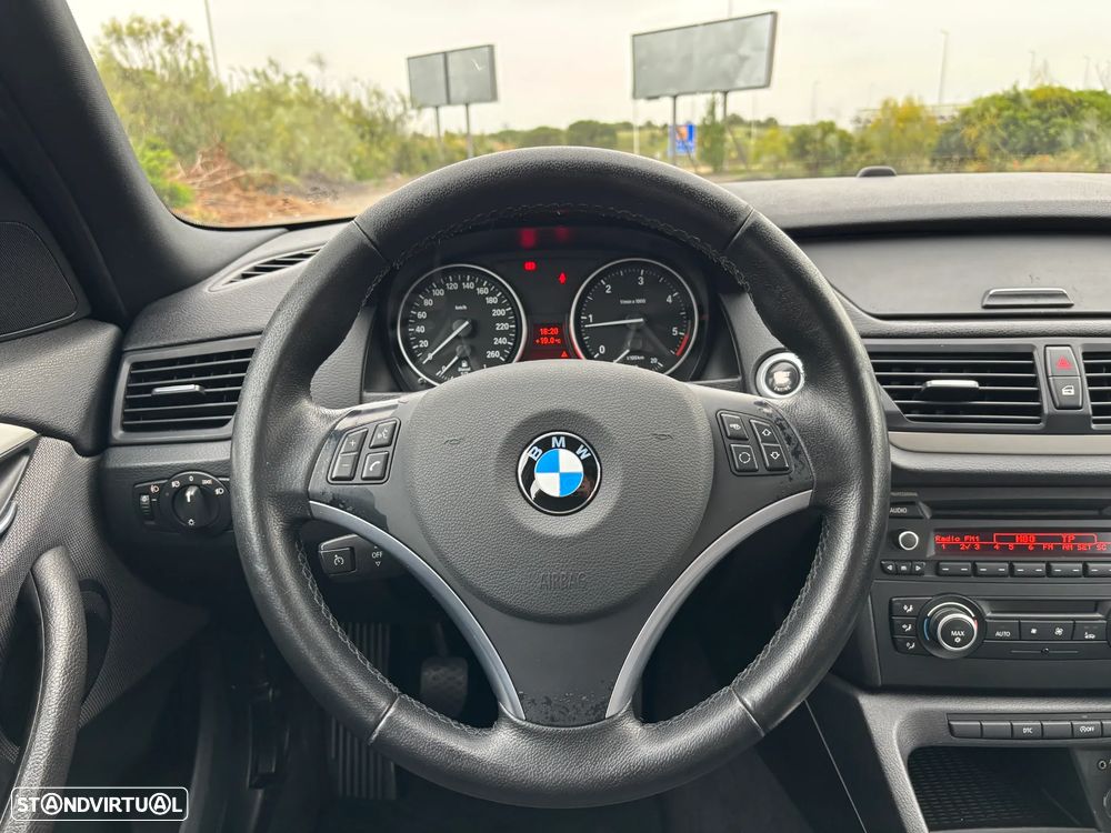 BMW X1 18 d sDrive - 13