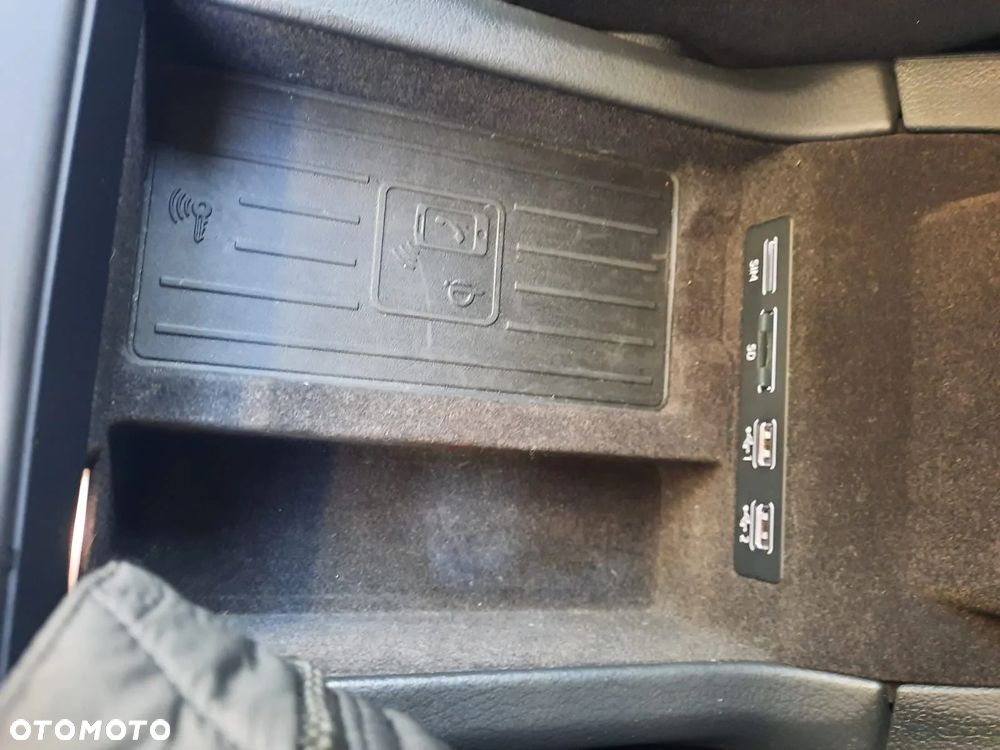 Audi A6 Avant 40 TDI mHEV Quattro S tronic - 16