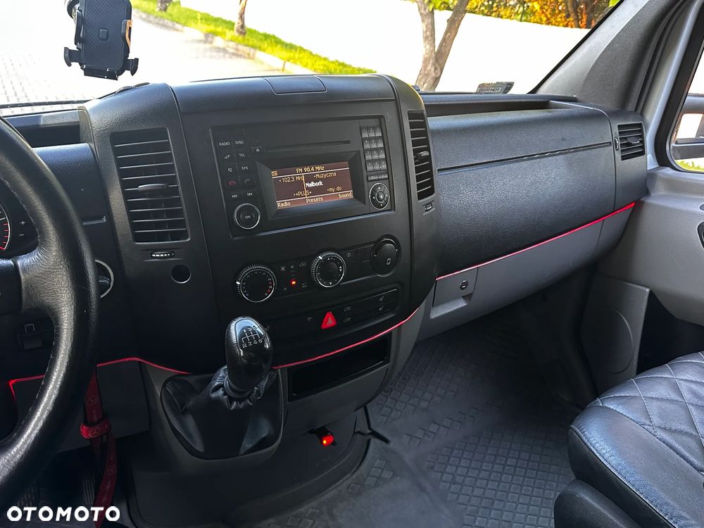 Mercedes-Benz Sprinter - 7