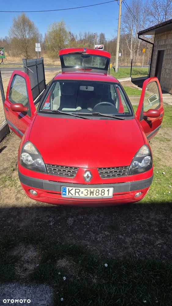 Renault Clio 1.4 16V Privilege - 12