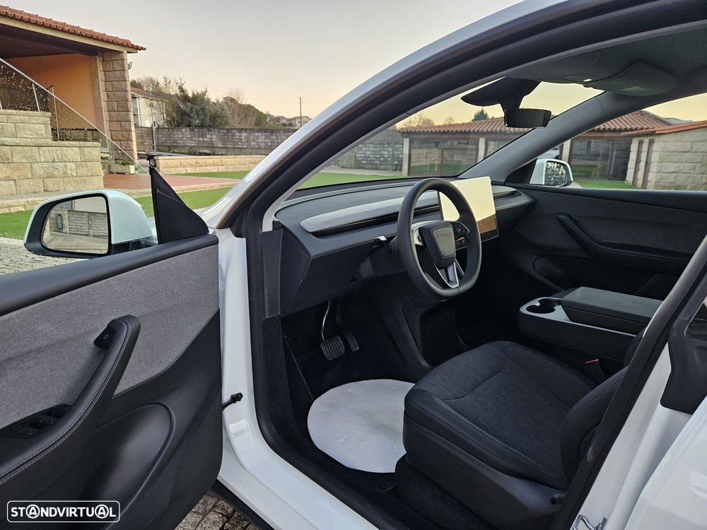 Tesla Model Y Tração Traseira - 13