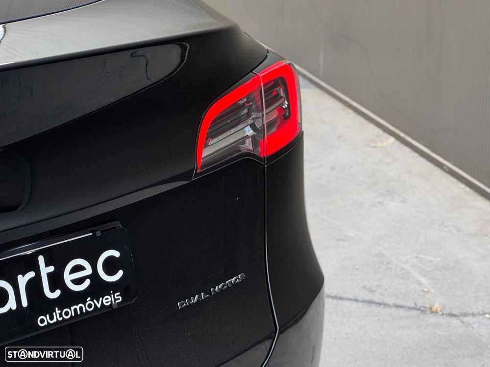 Tesla Model Y Long Range Tração Integral - 16