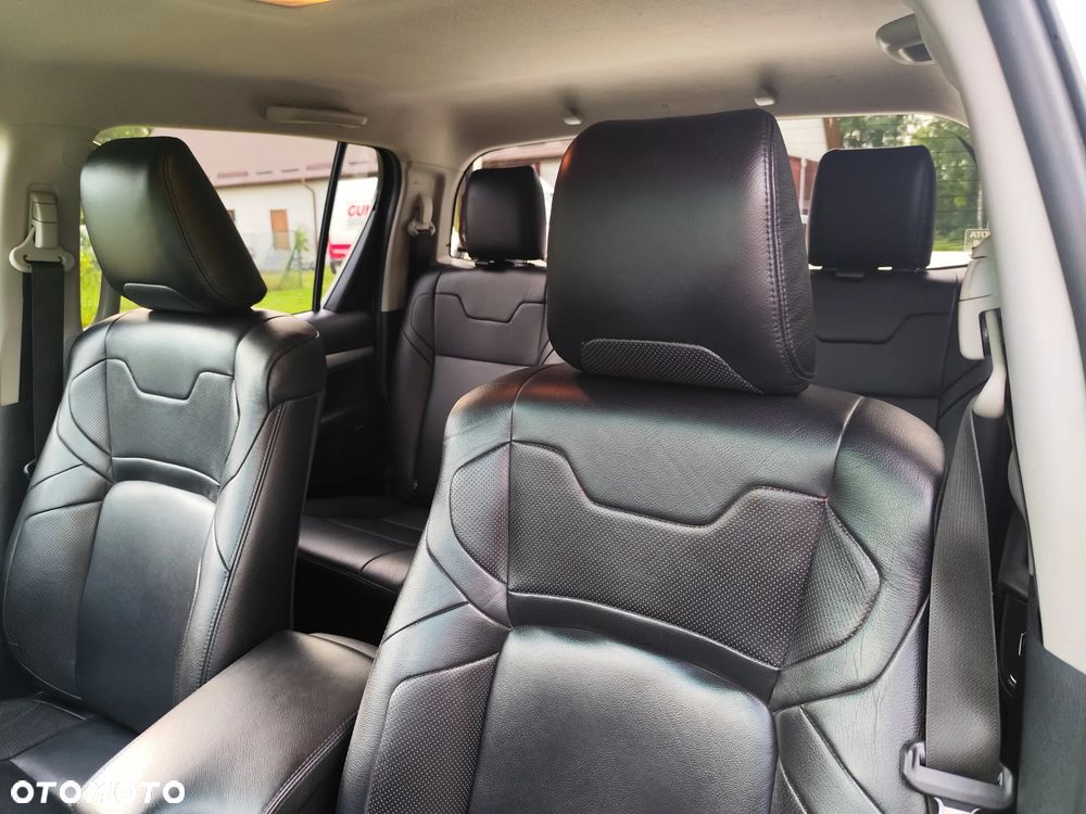 Toyota Hilux 2.8 D-4D Double Cab SR5 4x4 - 12