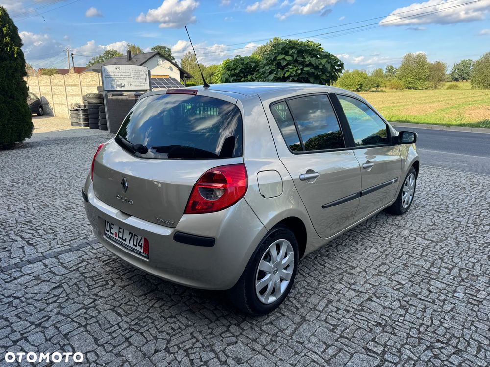 Renault Clio 1.6 16V Exception - 5