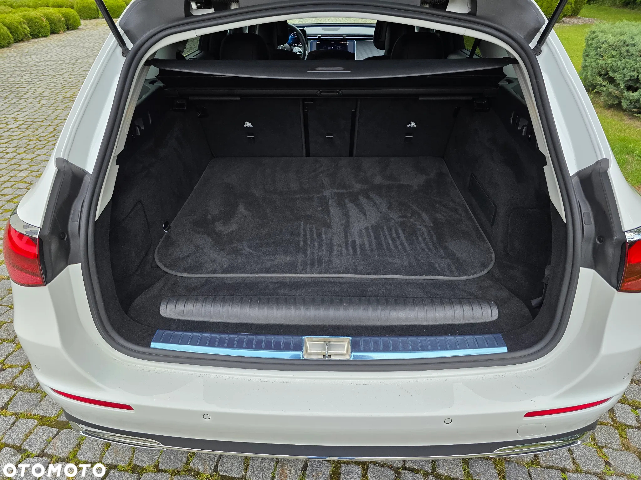 Mercedes-Benz Klasa E ver-300-de-phev-4--matic-avantgarde-9g--tronic - 18
