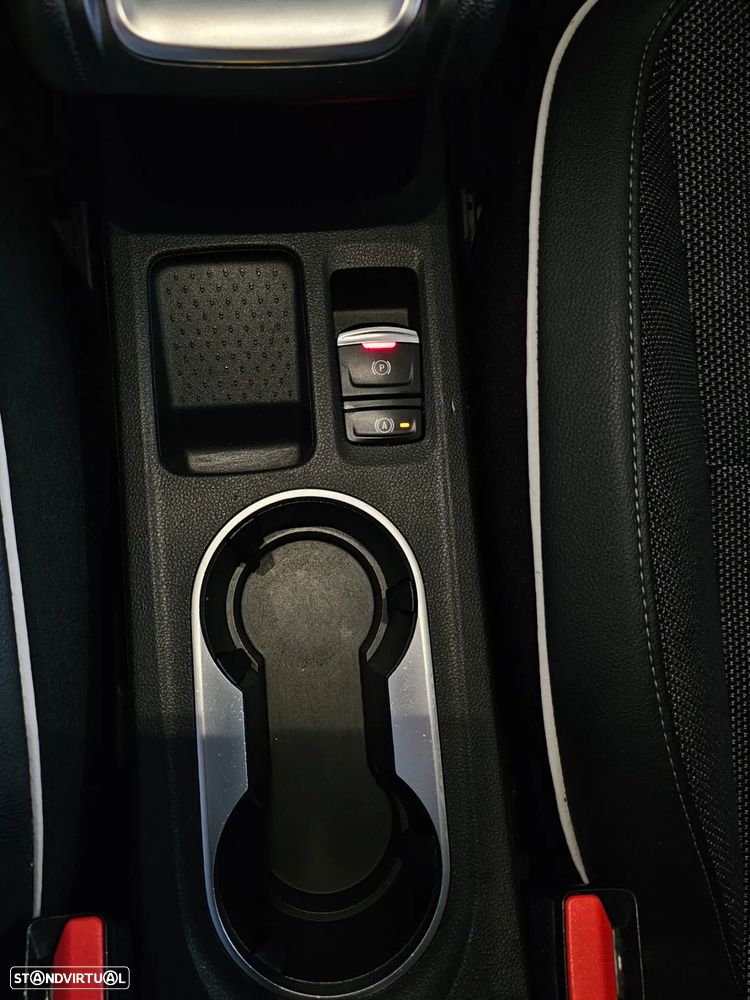 Renault Captur 1.3 TCe Exclusive EDC - 21