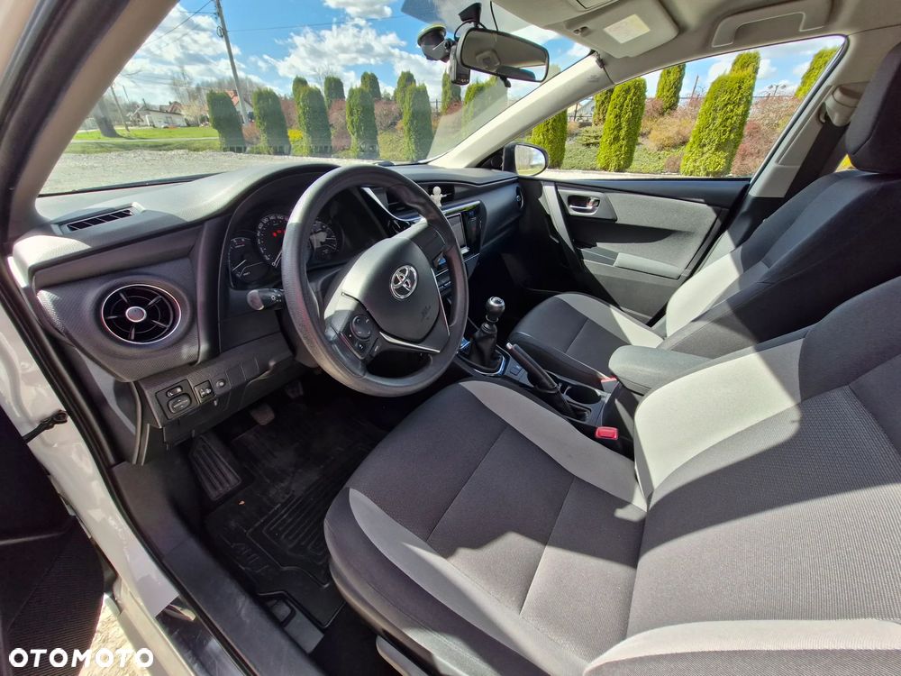 Toyota Auris 1.4 D-4D Active - 16