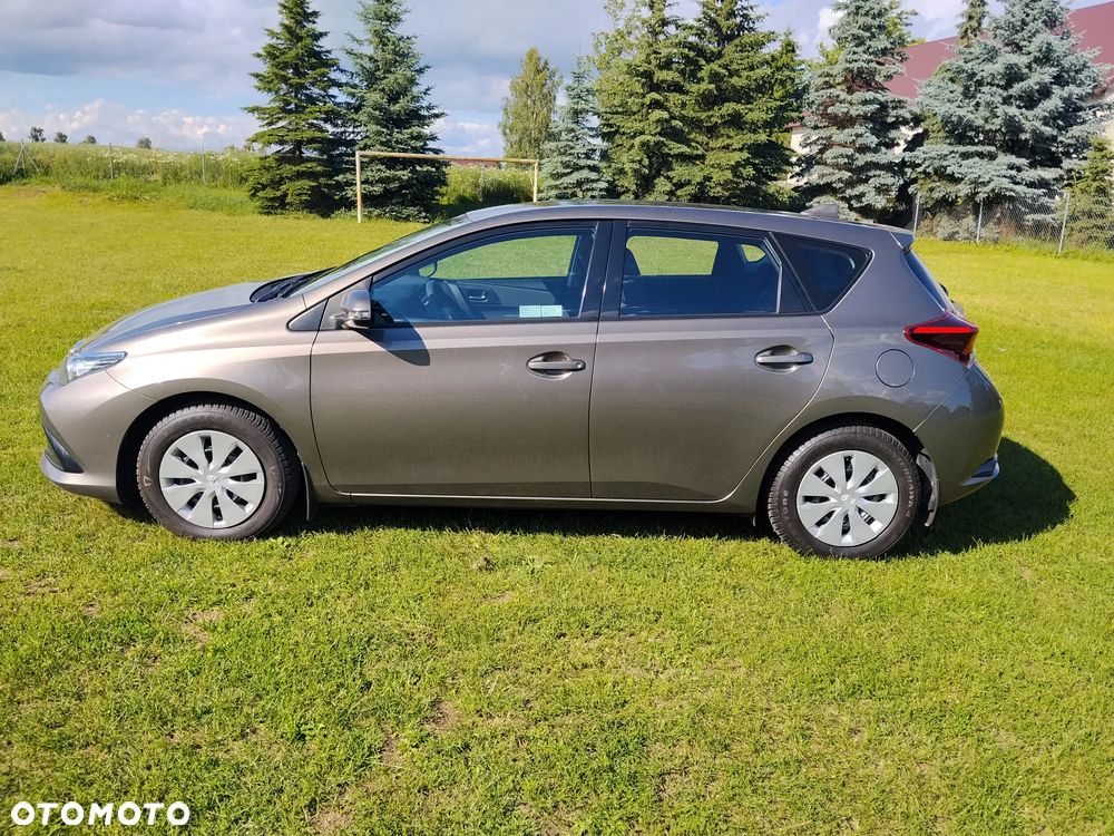 Toyota Auris 1.33 VVT-i Active - 1