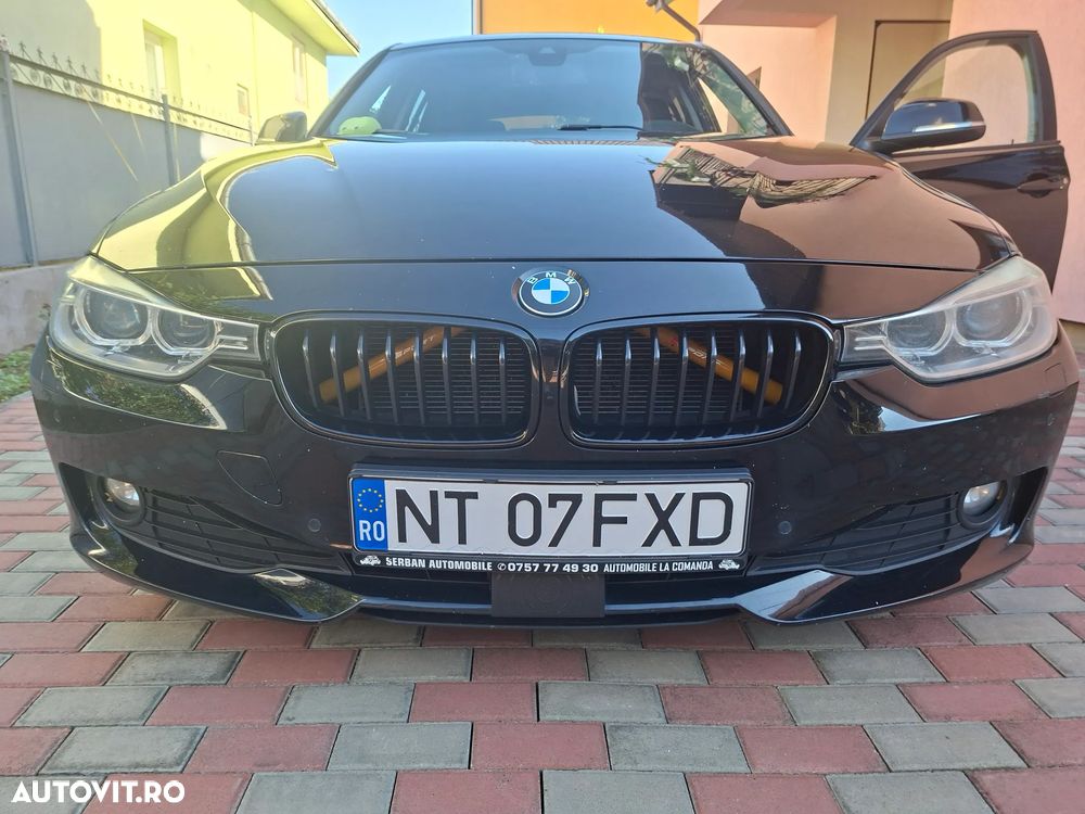 BMW Seria 3 320d Aut. - 36